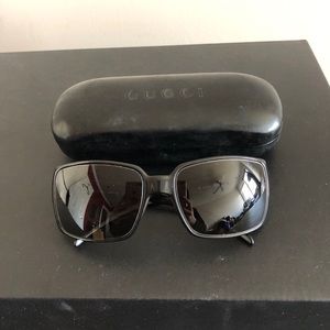 Gucci Sunglasss